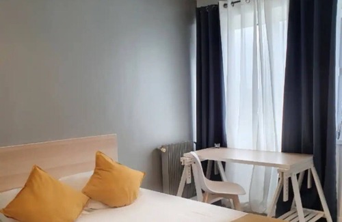 Mousseau Apartment | Logement 5 Chambres à 15min de la Gare D'évry-courcouronnes
