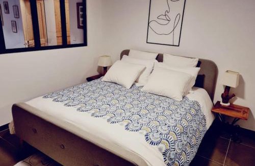 Neuvecelle House | Logement avec billard, home cinéma et terrasse privatisés