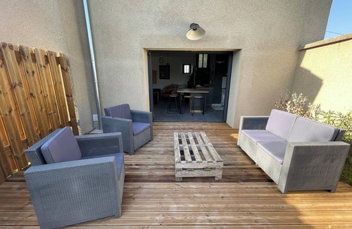 Orlienas House | Logement Gîte Meublé 50m2 + Jardin