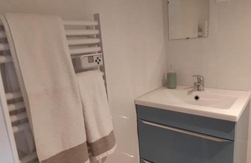 Dagneux Ski Chalet | Logement proche Lyon-aéroport-Centrale Bugey