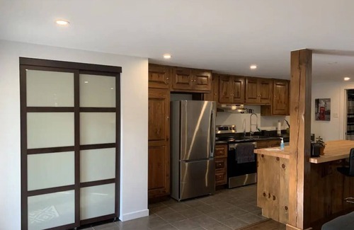 Brownsburg-Chatham Apartment | Logement Tranquille en Nature, Près de Toutes les Commodités!
