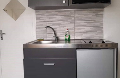 Reims Apartment | LOGEMENT VERT, Whole house: apartment