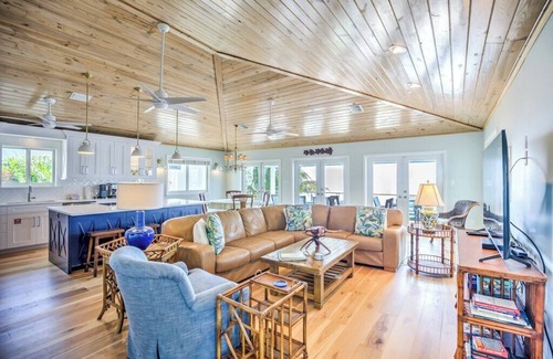 Marathon House | Loggerhead Lodge updated 4bed/4bath main house wit