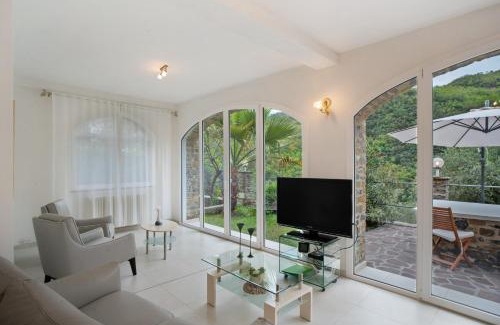 Casanova Lerrone Apartment | Loggia Oliveto