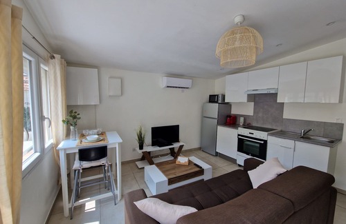Saint-Loup House | Logis des Trois Ponts