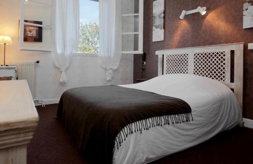 Chamboulive Hotel | Logis Deshors-Foujanet