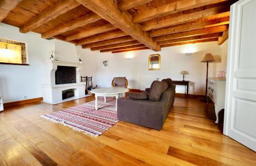 Criteuil-la-Magdeleine Bed & Breakfast | Logis du paradis