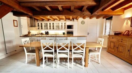 Criteuil-la-Magdeleine Bed & Breakfast | Logis du paradis