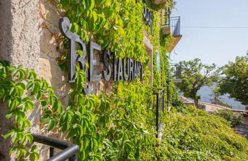 Berre-des-Alpes Hotel | Logis Hôtel Beauséjour
