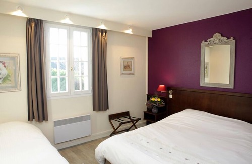 Chaufour-les-Bonnieres Hotel | LOGIS HÔTEL LES NYMPHEAS