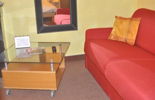 Neuwiller-les-Saverne Hotel | Logis Hôtel-Restaurant du Herrenstein