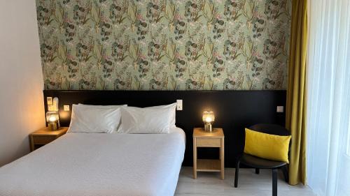 Vals-les-Bains Hotel | Logis Hôtel Restaurant Grand Hôtel de Lyon