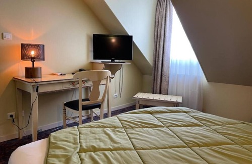 Autun Hotel | Logis Hôtel Restaurant La Tête Noire