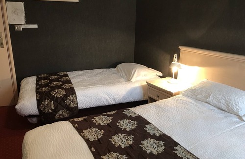 Sancoins Hotel | Logis Hotel Saint-Joseph