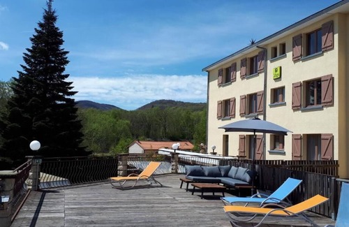 Volvic Hotel | Logis La Rose des Vents