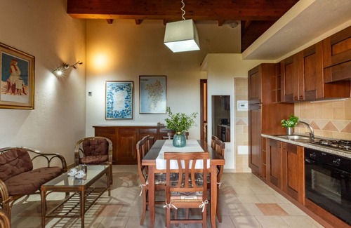 Torre dei Corsari Villa | Loi's 2 Detached cottage with sea view and garden
