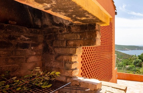 Torre dei Corsari Villa | Loi's 2 Detached cottage with sea view and garden
