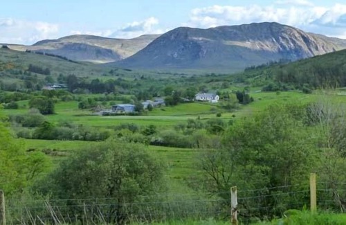 Cloghan Cottage | LOISTIN COIMIN, family friendly in Ballybofey, County Donegal