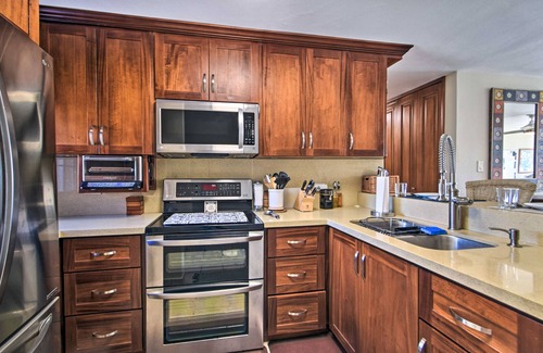 Santillana del Mar Condo | Loiza Condo w/Rooftop Patio - Walk to Beach!