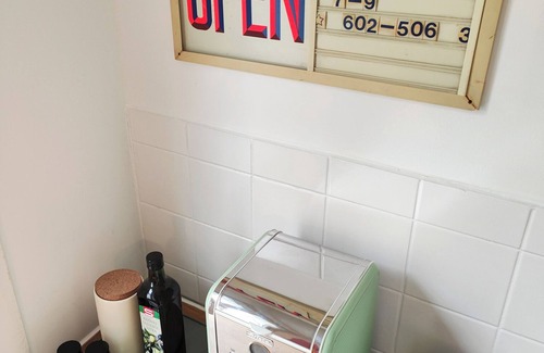 Favoriten Apartment | Lollipop + 4 Min to Metro U1 + Free Parking