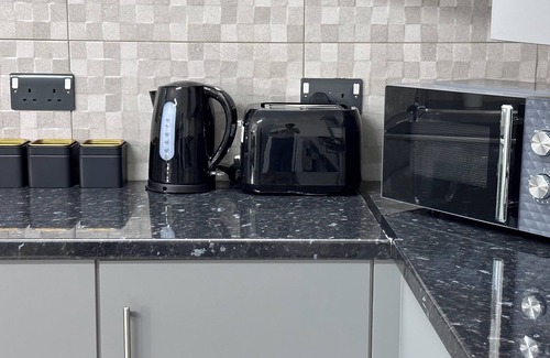 Newham Apartment | London 2 Bedroom Modern Studio Suite Cosy Clean East Central Stratford