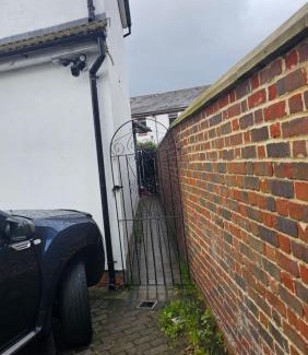 North Woolwich House | London City Airport home 4 U