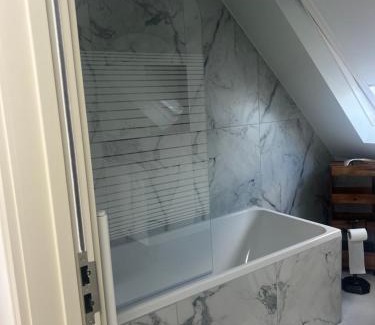 Barnet Villa | London Luxury Apartment