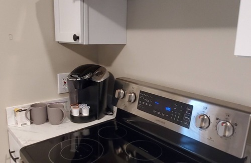 Kedron Cottage | LondonHouse615nRelax & Rejuvenate:Tranquility Awaits! 2 bed/1bath @ Aly Farm