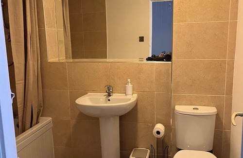 Woolwich House | *Londonn*Contractorsn*Long Staysn*Tourists/Visitorsn*Remodeledn*Homely