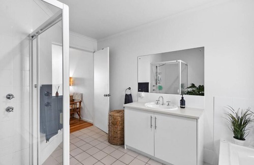 Coonarie House | Lone Pine