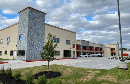 Dickinson Hotel | Lone Star Inn - Dickinson