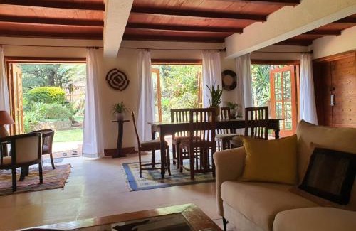 Kitisuru Bed & Breakfast | Lone Tree Gardens