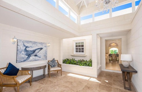 Westmoreland Villa | Lonetrees - Large Luxury Private Villa w Pool