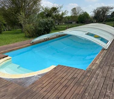 Landepereuse House | Longère normande avec piscine et jardin