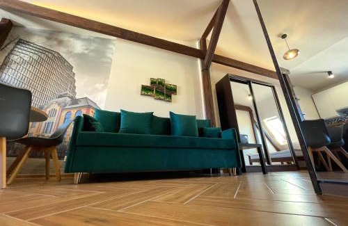 Jezyce Apartment | Long Attic Studio