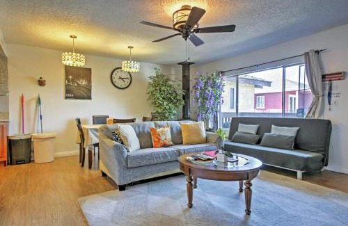 South Wrigley Apartment | Long Beach Condo with Balcony about 2 Mi to Downtown!