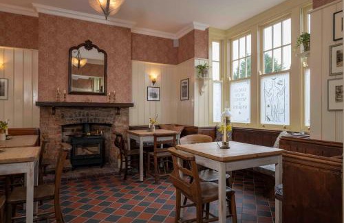 Wilmington Bed & Breakfast | Long Man Inn