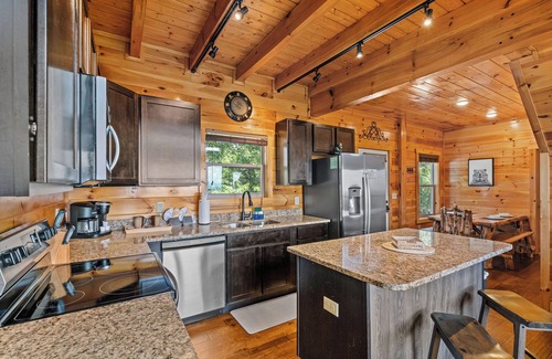 Sevierville Cabin | Long range sunset views from Hot Tub, free attractions, Resort pool,