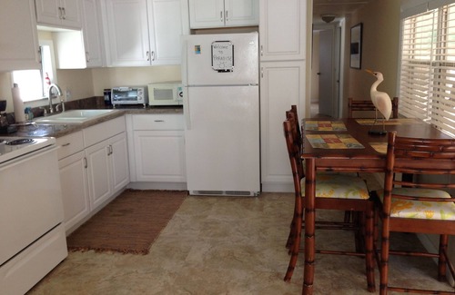Key Largo Village House | Long term Rental/Ask for Disc! Updated Gem On Canal W/Bay Access & Attractions!