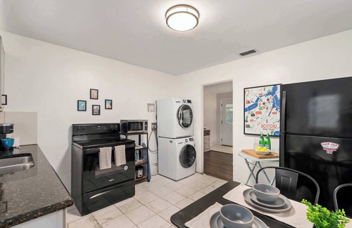 College Park House | Long Term Stays! 2 MI to DT Orlando & Winter Park