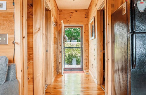 Cana Cabin | Long Valley Lights Cabin - Amazing View & 2 min. to the Blue Ridge Parkway