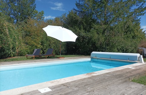 Couffy House | Longère (traditional long house) with swimming pool in a green setting