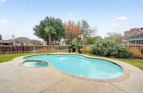 Meadows Of Brushy Creek House | Longhorn Escape w/Pool by StayLage