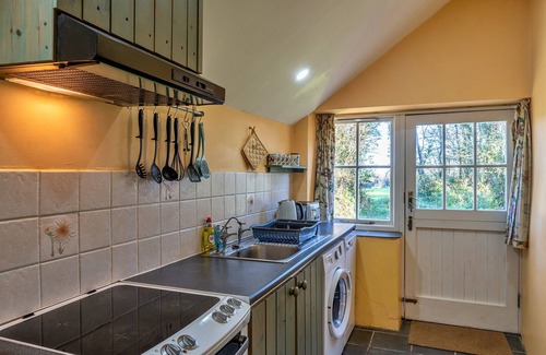 Helford Passage Cottage | Longhouse at St Keverne