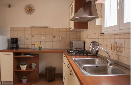 Municipality of Kali Apartment | Longin Lamljana- Two bedroom apartment with seaview balcony
