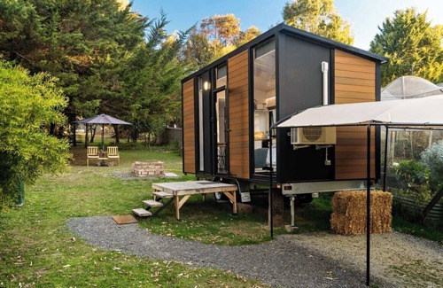 Sailors Hill House | Longmore Retreat by Tiny Away
