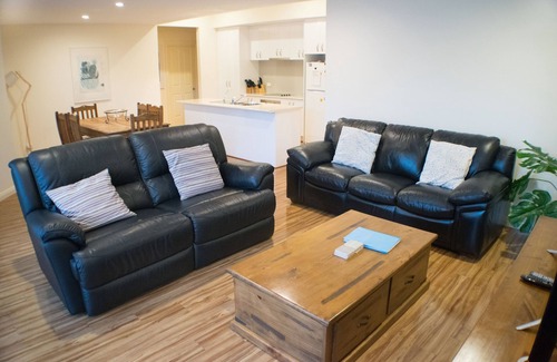 Port Elliot House | Longreach to Port Elliot