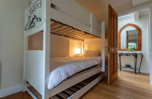 Trowbridge House | Longscroft Manor Retreat - Bradford-on-Avon