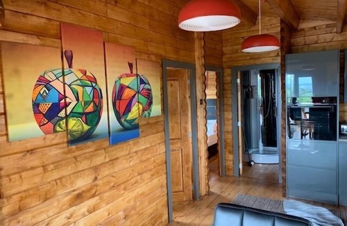Knighton Ski Chalet | Longwood Lodges (Luxury Log Cabin with hot tub)