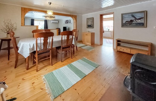 Lonsboda House | Look forward to a relaxing vacation close to nature in this beautiful vacation home!